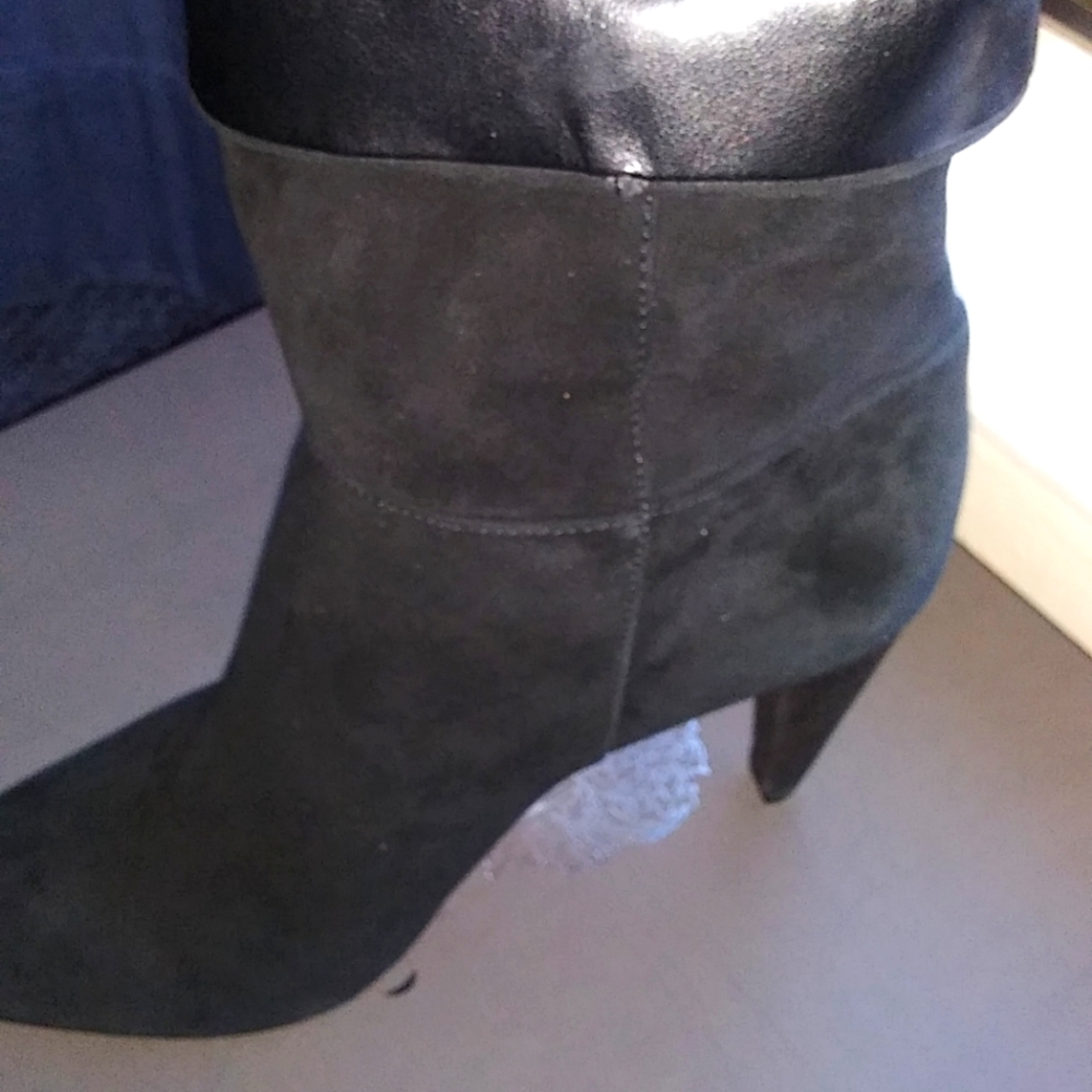 Boots. - Picture 10 of 11